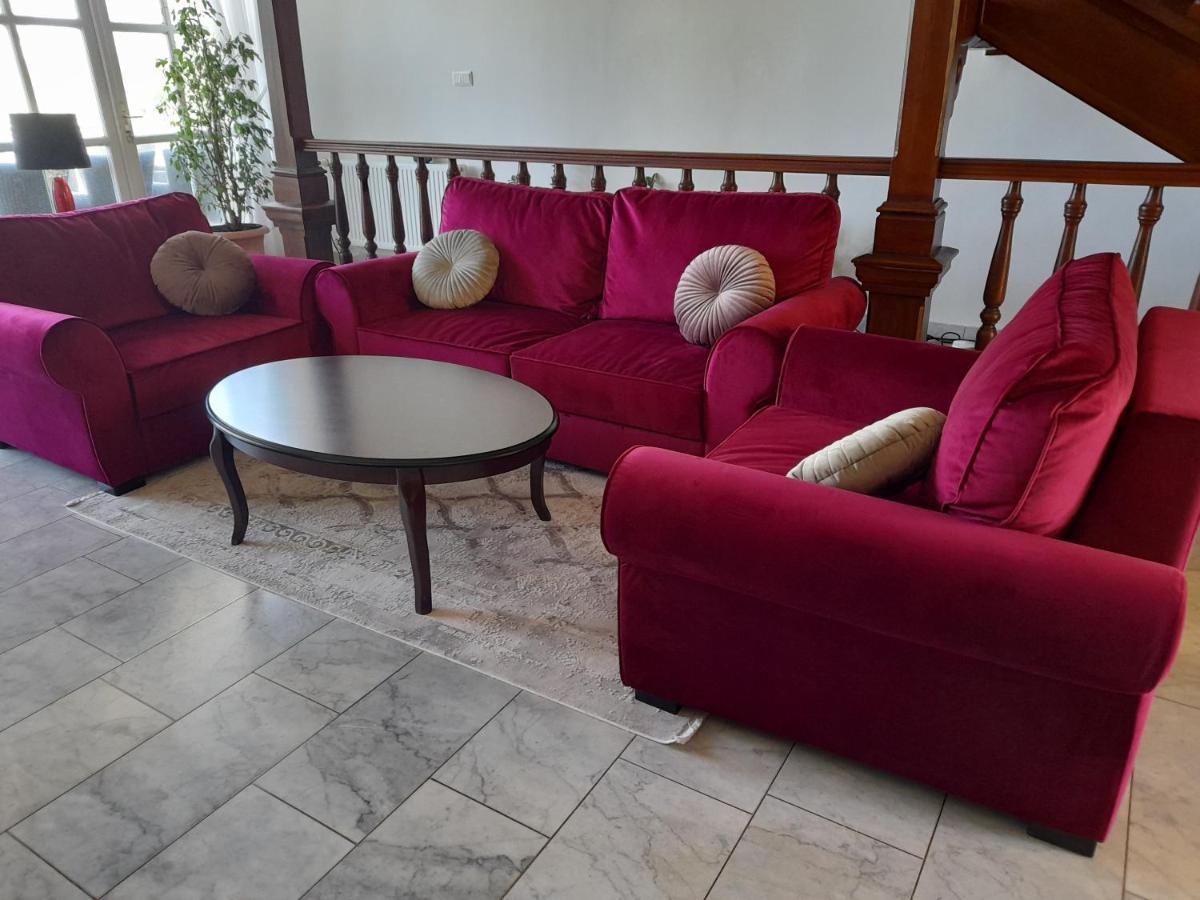 Rosenberg Kuria Bed & Breakfast Taplanszentkereszt Bagian luar foto