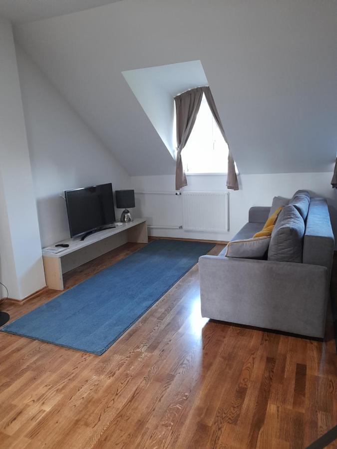 Rosenberg Kuria Bed & Breakfast Taplanszentkereszt Bagian luar foto